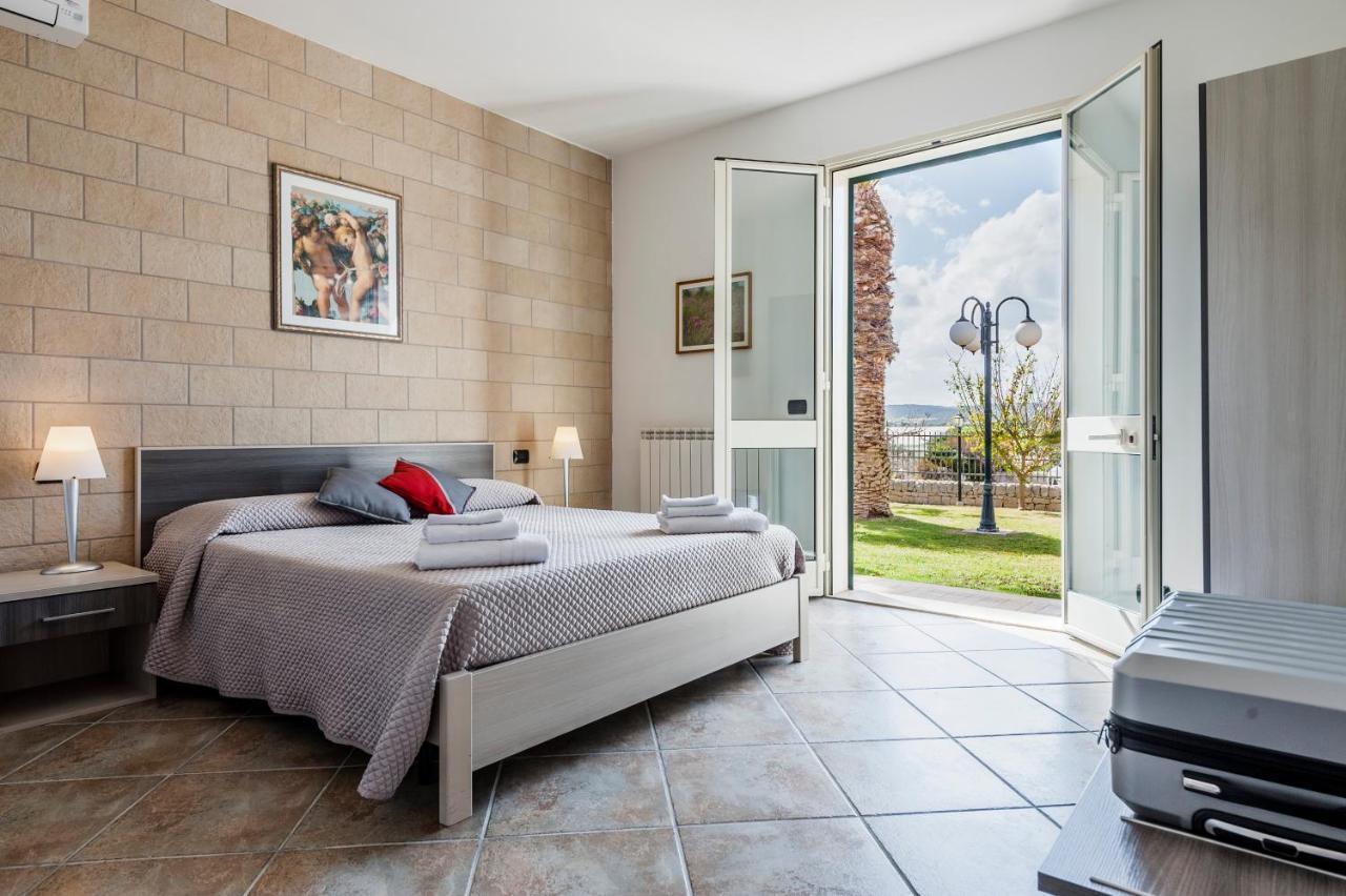 Valleforno Country House Di Charme Ispica Bagian luar foto
