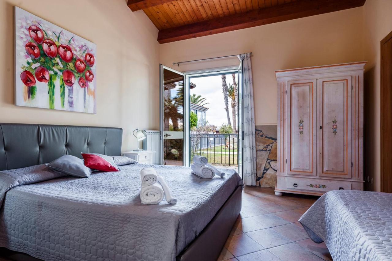 Valleforno Country House Di Charme Ispica Bagian luar foto