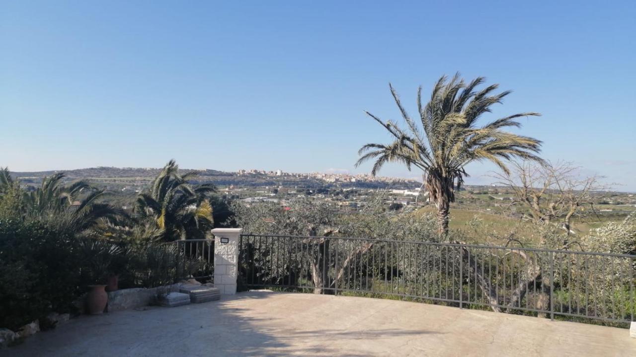 Valleforno Country House Di Charme Ispica Bagian luar foto