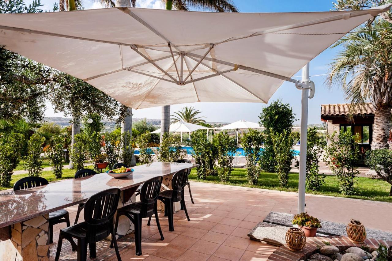 Valleforno Country House Di Charme Ispica Bagian luar foto
