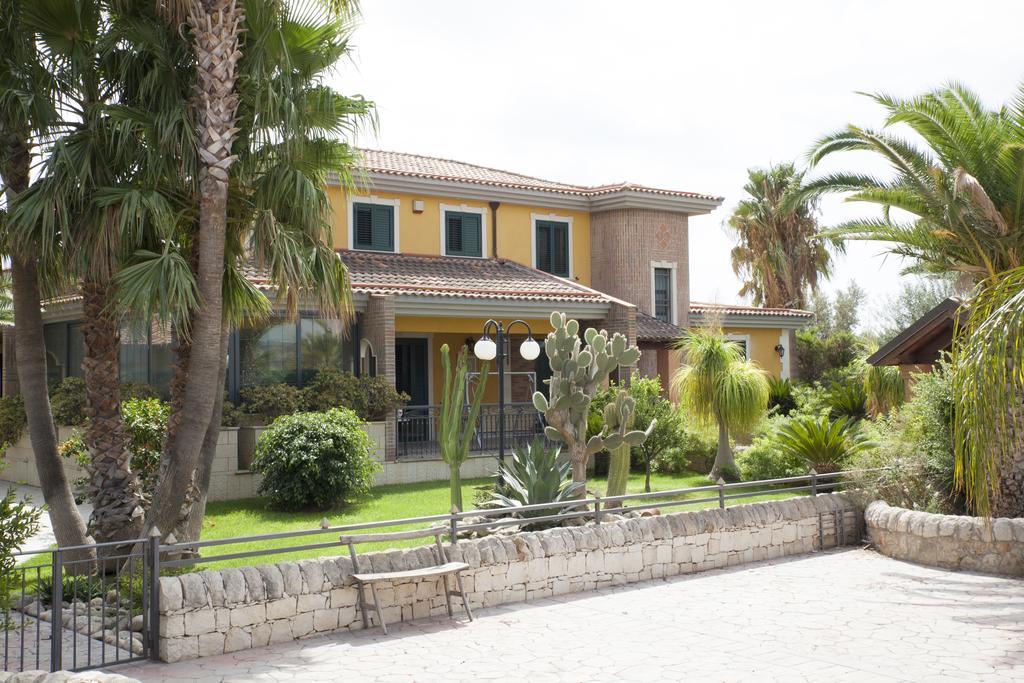 Valleforno Country House Di Charme Ispica Bagian luar foto