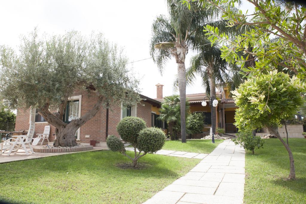 Valleforno Country House Di Charme Ispica Bagian luar foto